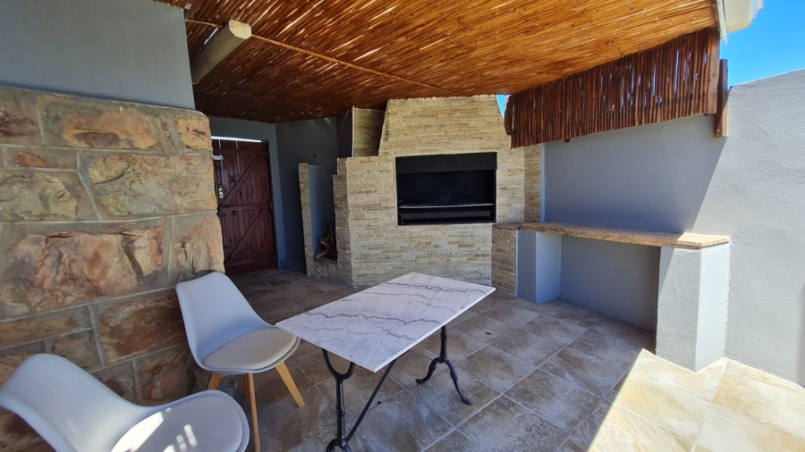 4 Bedroom Property for Sale in Linkside Western Cape